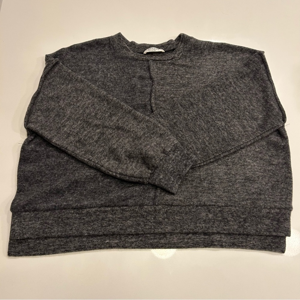 Zenana Outfitters Charcoal Gray Fleece Sweatshirt, size L/XL